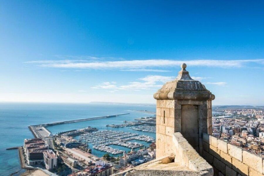 Alicante: Guided City Highlights Walking Tour