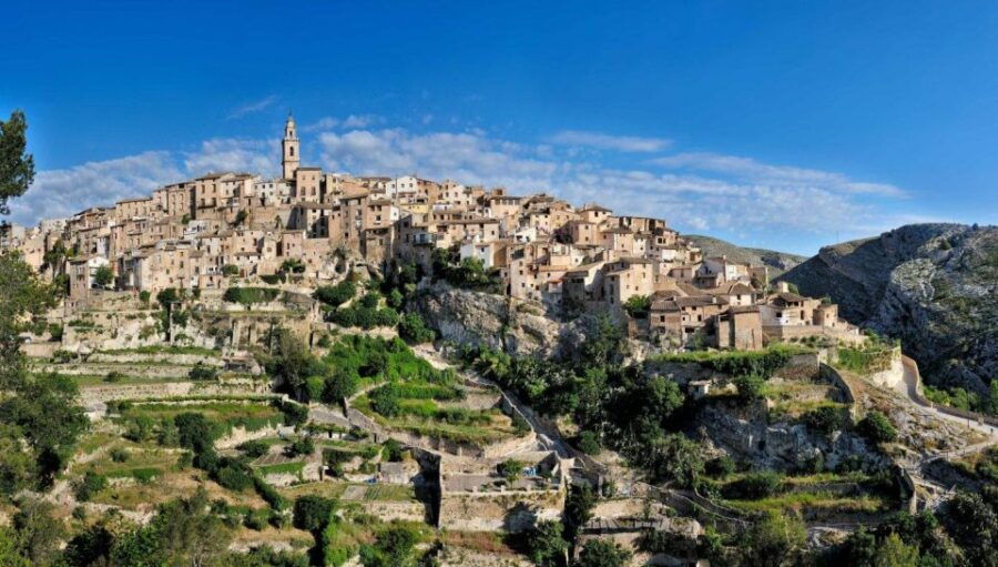 Alicante: Tour to Bocairent and Covetes Dels Moros