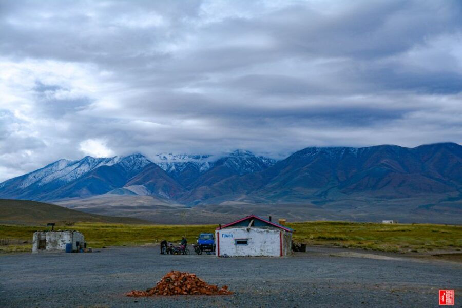 Altai Tavan Bogd Tour in Western Mongolia