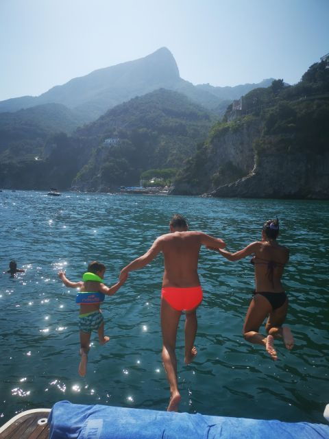 Amalfi Coast: Boat Tour With Italian Aperitivo