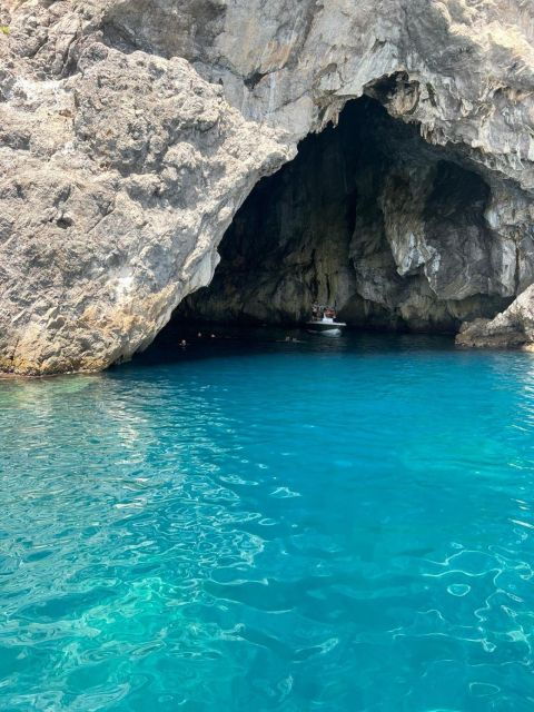 Amalfi Coast Tour on Apreamare 10