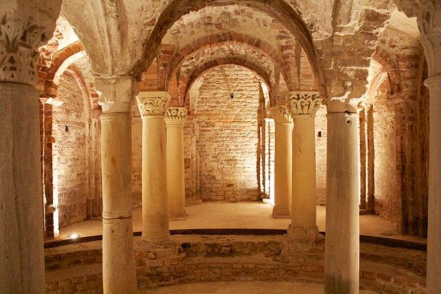Asti: Taste Local Delicacies & Sample Wines on a Guided Tour