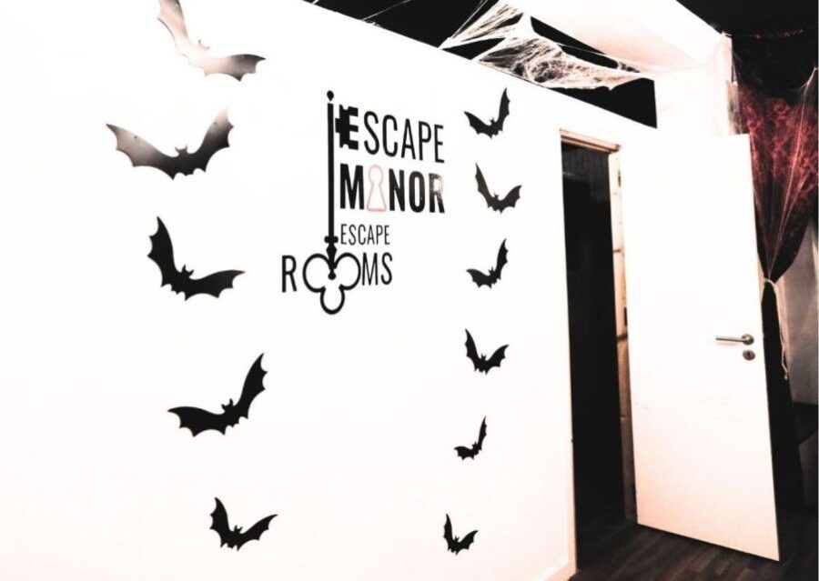 Aveiro: The Warren Files Escape Room Experience