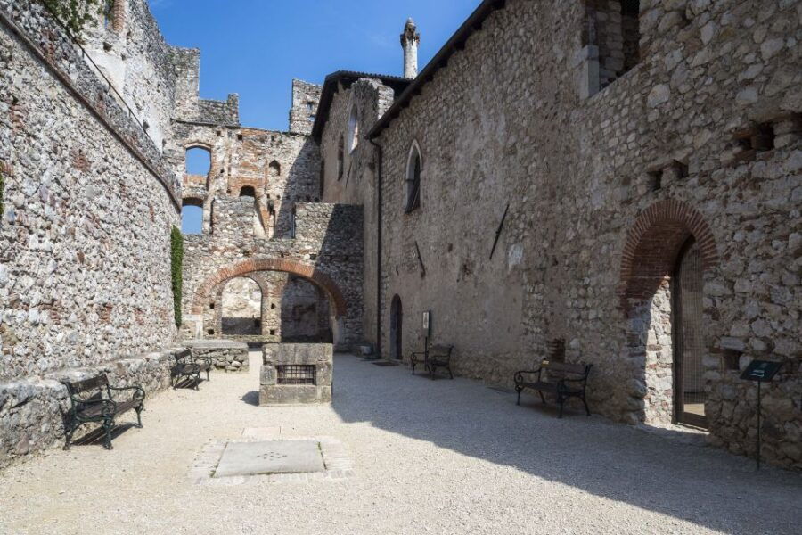 Avio: Avio Castle