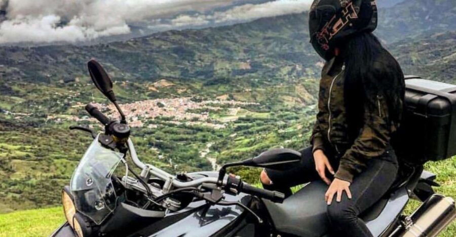 B.M.W GS F700 Motorcycle Rentals - Why Rent a BMW GS F700?