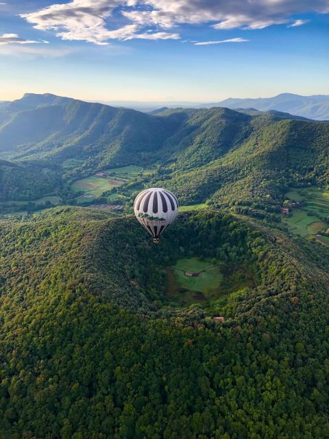 Balloon Flight in La Garrotxa With Transfer From Barcelona - Good To Know