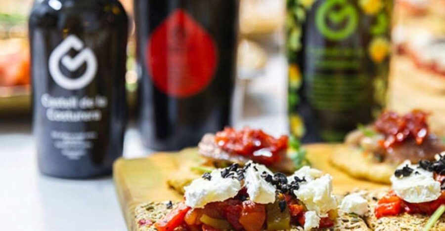 Balones: Guided Tour & Food Pairing With Local Oils & Wines - Highlights