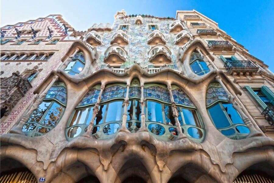Barcelona: Architectural Wonders Self-Guided Audio Tour - Tour Highlights