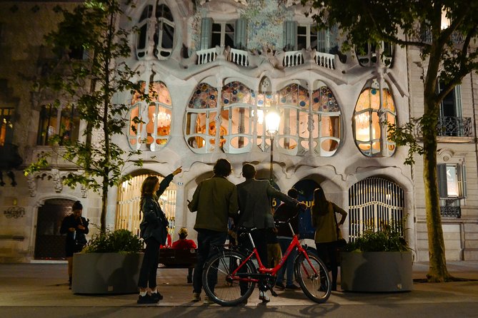 Barcelona Bike Tour by Night - Good To Know