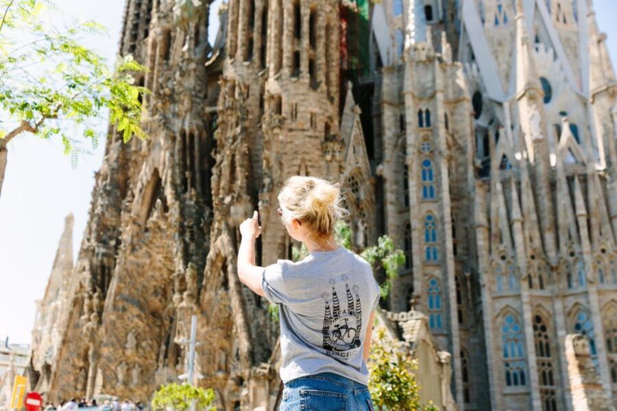 Barcelona: Half–Day Gaudi Bike Tour & Sagrada Familia Ticket - Tour Highlights