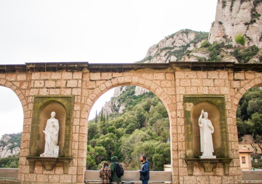 Barcelona: Montserrat Day Trip With Lunch and Wine Tasting - Good To Know