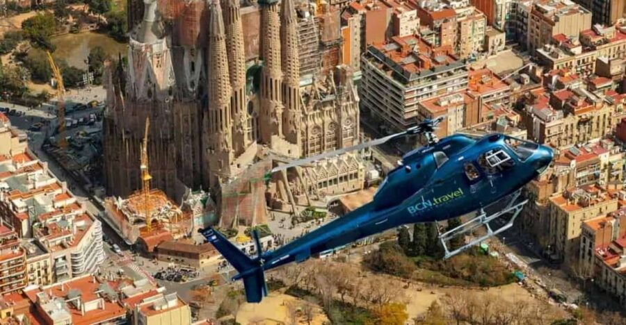 Barcelona: Official Helicopter Tour