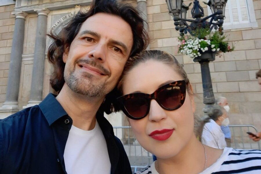 Barcelona: Romantic Gothic Quarter Quest Experience - Group Size and Highlights