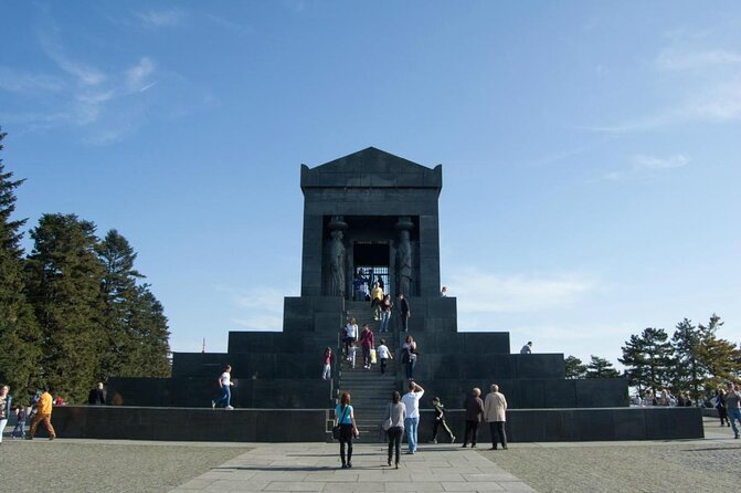 Belgrade Big Tour: Top Attractions and Belgrade Neighborhoods
