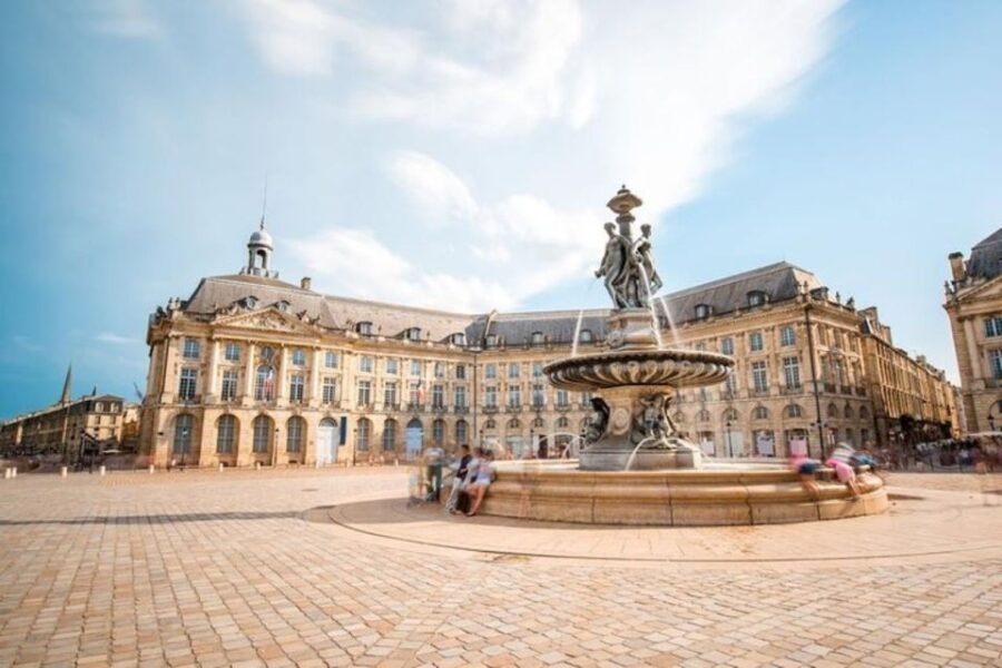Bordeaux : Must-See Attractions Walking Tour