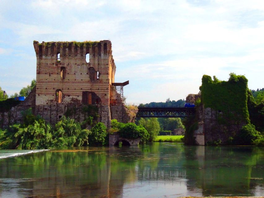 Borghetto Sul Mincio: Town Highlights Walking Tour