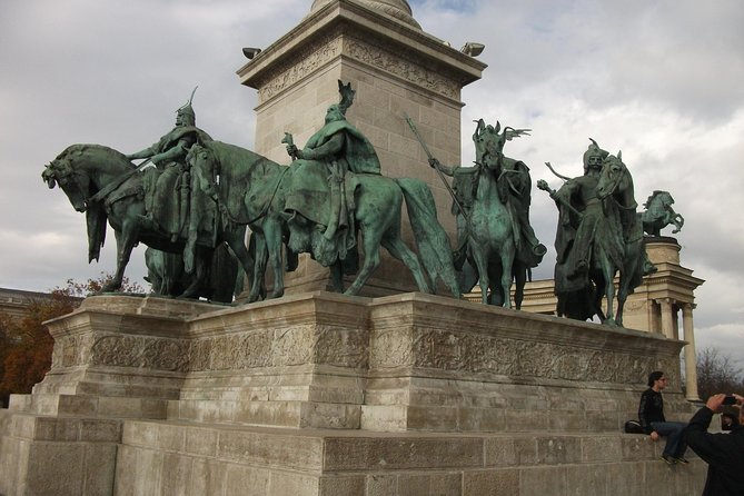 Budapest Historical and Cultural Grand Driving Tour - Good To Know