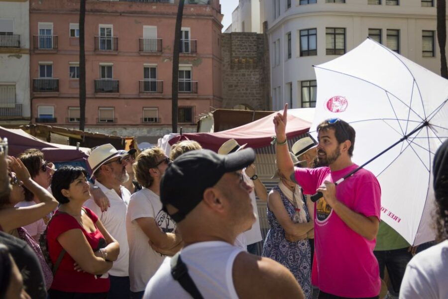 Cádiz: Private Walking Tour With Local Guide