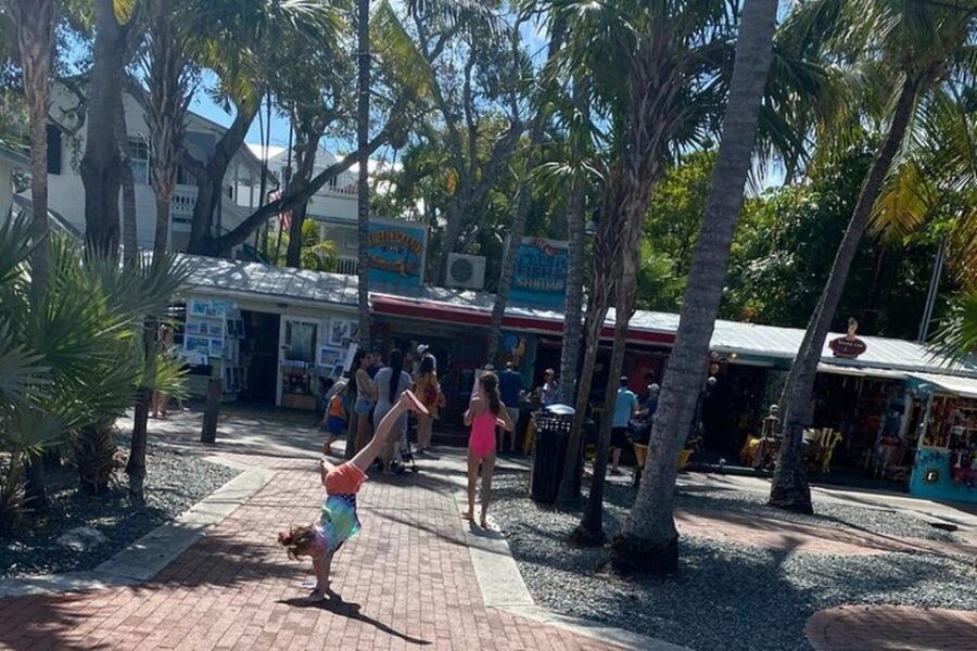 Cannon Beach Scavenger Hunt - Pricing and Duration