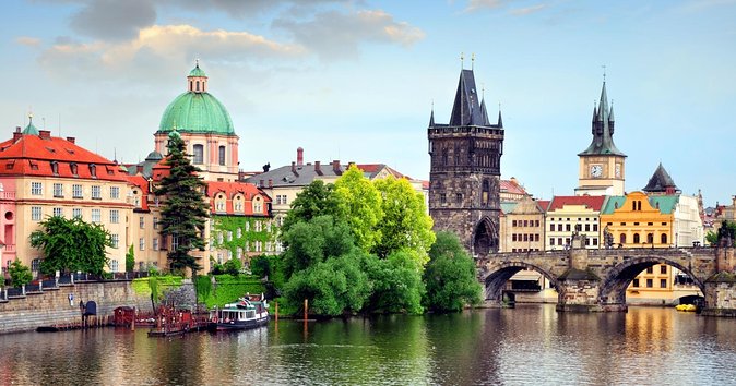 Canoe Adventure Tour Through Prague - Good To Know