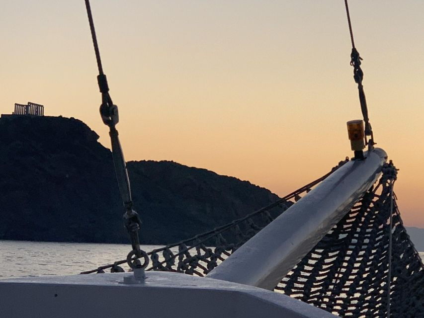 Cape Sounio: VIP Full Day Private Traditional Boat Cruise