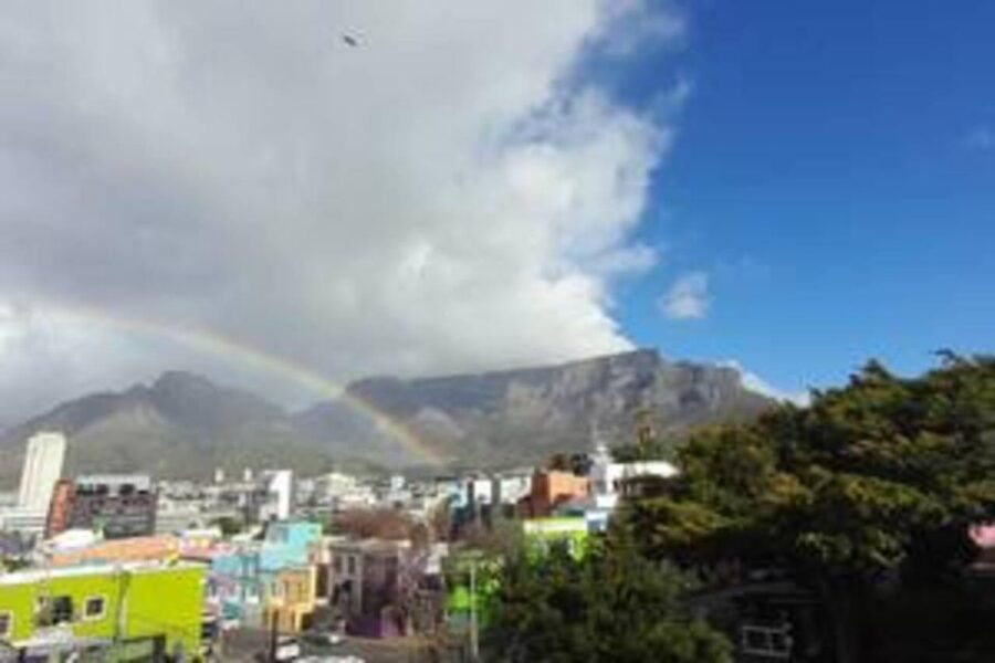 Cape Town Hidden Gems Walking Tour/Food Tasting/Museum Tour