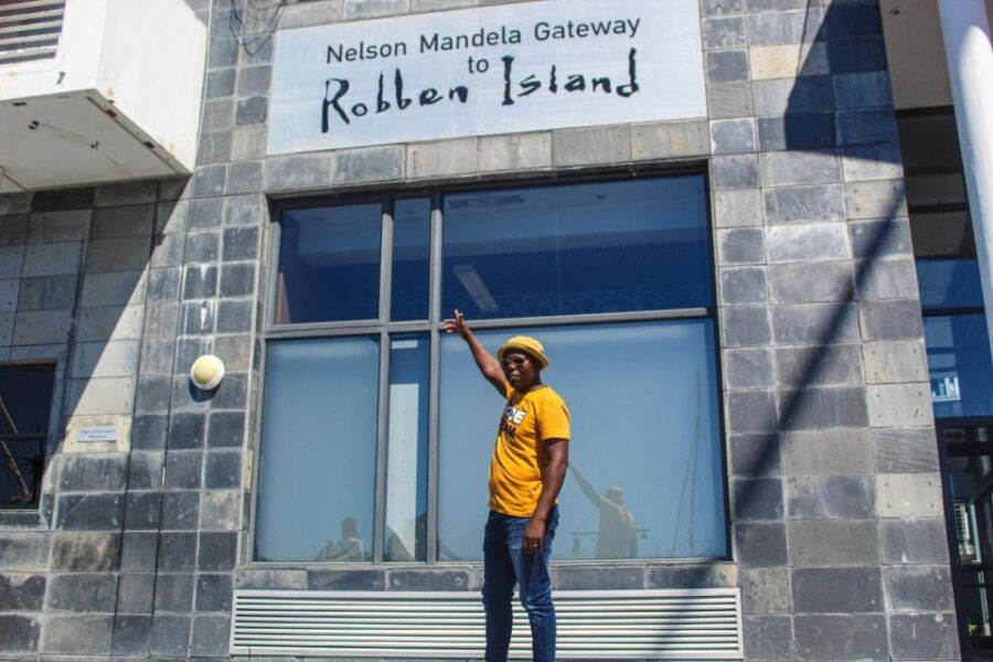 Cape Town: Robben Island Museum Including Ferry Ticket - Tour Highlights and Inclusions