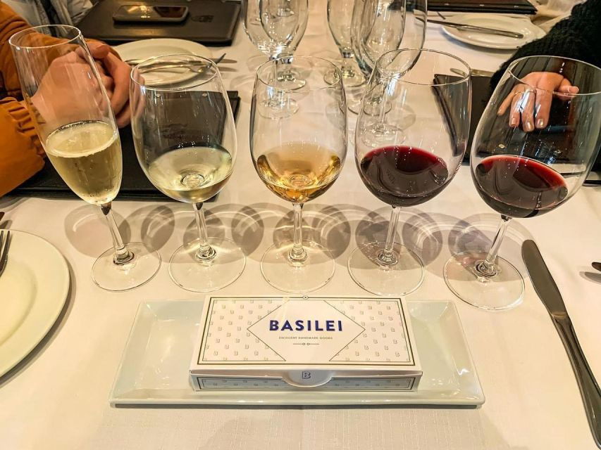 Cape Town:Private Wine Tour With Wine Tasting& Food