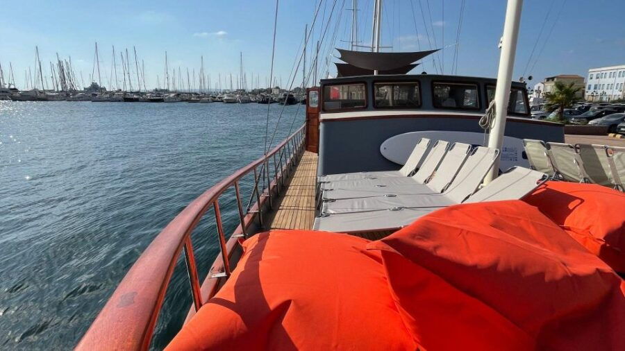 Carloforte: 2-Day Sailboat Minicruise Around the Island