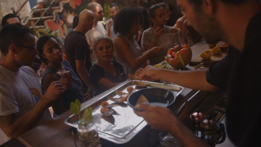 Cartagena: Private Fruit Tasting & Getsemaní Walk - Tour Highlights