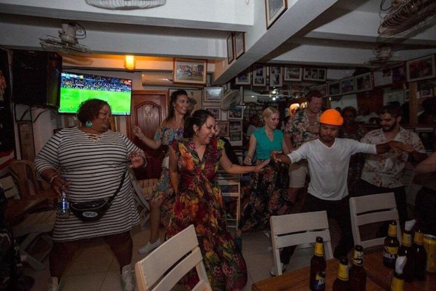 Cartagena: Salsa Dancing Tour at Famous Local Bars - Exploration of Iconic Salsa Venues