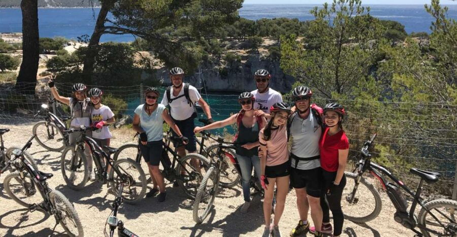 Cassis: Calanques and Viewpoints Tour by Mountain E-Bike