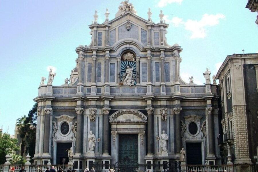 Catania: City Highlights Walking Tour