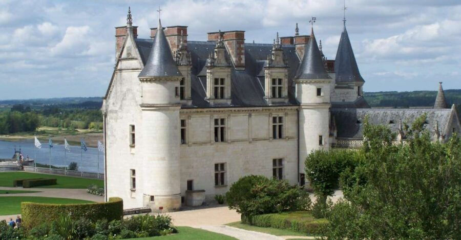 Chambord, Chenonceau and Amboise Private Tour From Paris - Good To Know