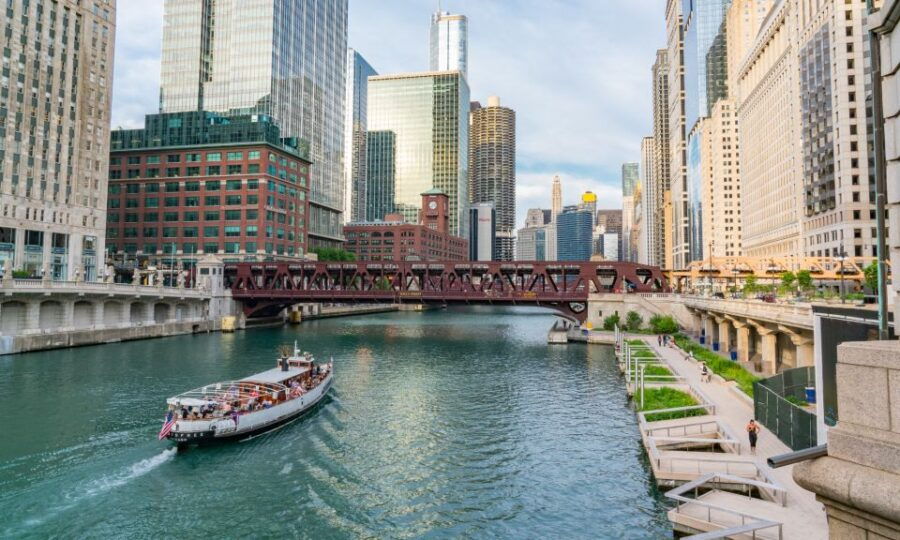Chicago: Bus Tours From Toronto