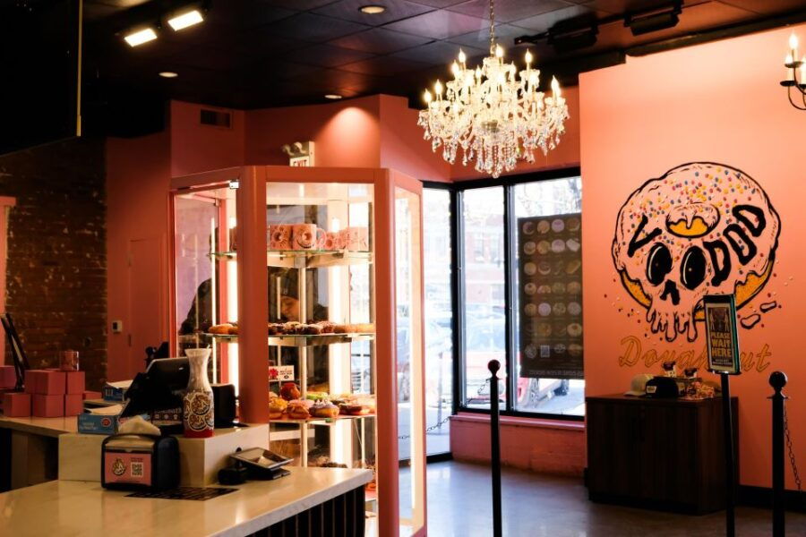 Chicago: Fulton Market Donut Adventure With Tastings - Good To Know