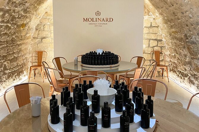 Classical Perfume Workshop in Paris Ier - Good To Know