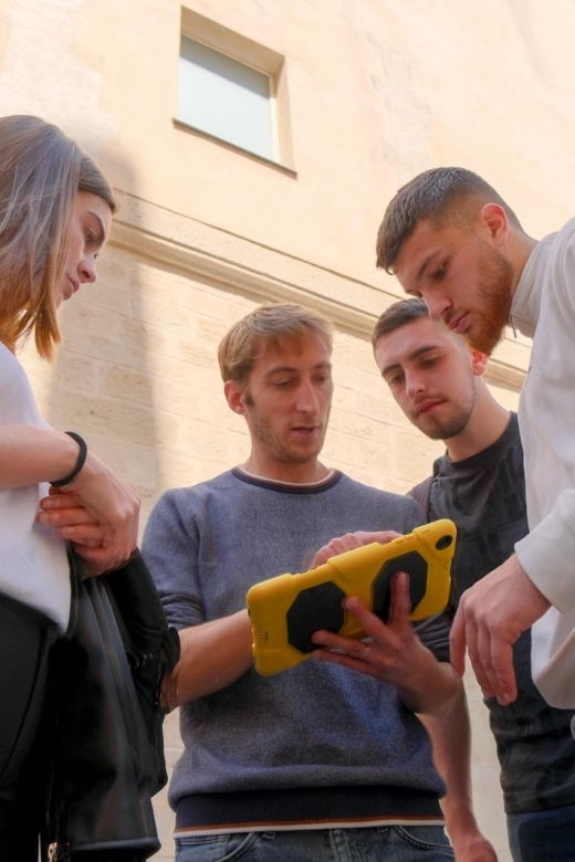 Cluez - Digital Treasure Hunt in the Marais - Activity Details