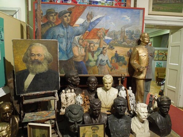 Communism and World War 2 Prague City Tour