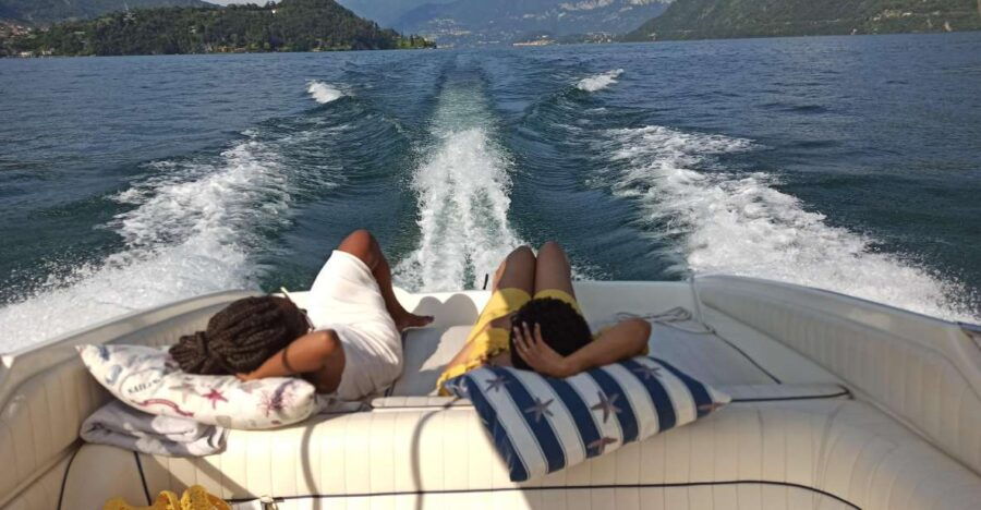 Como Lake Luxury Private Boat 1 Hour Tour.
