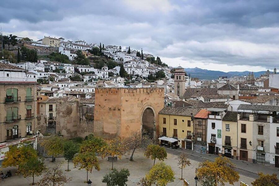 Complete Granada Tour: Albaicín and Historic Center