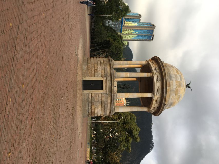 Complete Walking Tour in Bogota’s Downtown