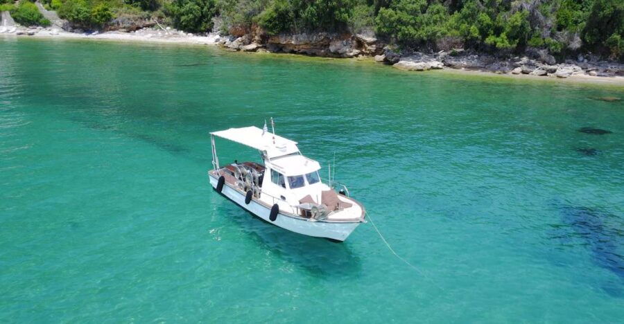 Corfu: Private Boat Cruise With Drinks and Snorkeling