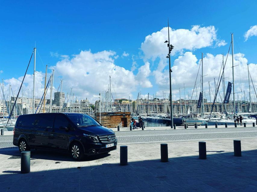 Courchevel: Private Transfer to Annecy