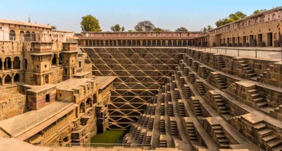 Day Tour Jaipur to Haunted Bhangarh & Abhaneri Stepwell