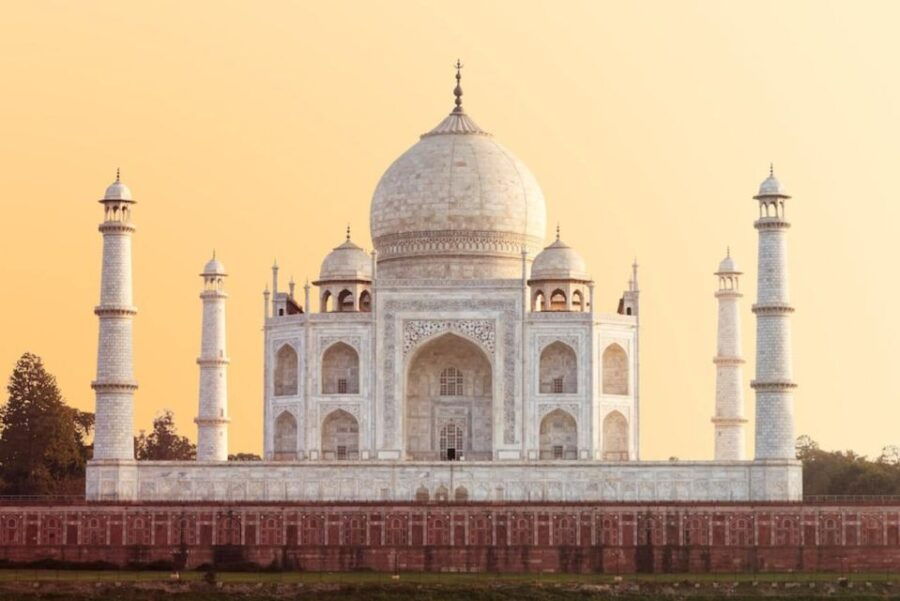 Day Trip to Agra and Taj Mahal by Gatimaan Express - Tour Details