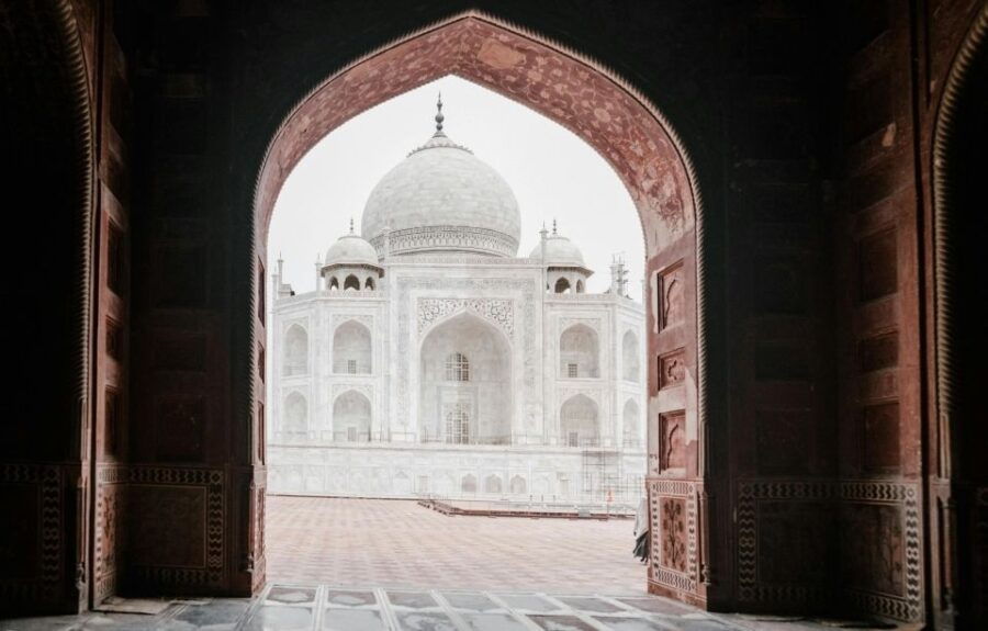 Day Trip to Taj Mahal, Agra Fort, and Baby Taj From Delhi - Good To Know