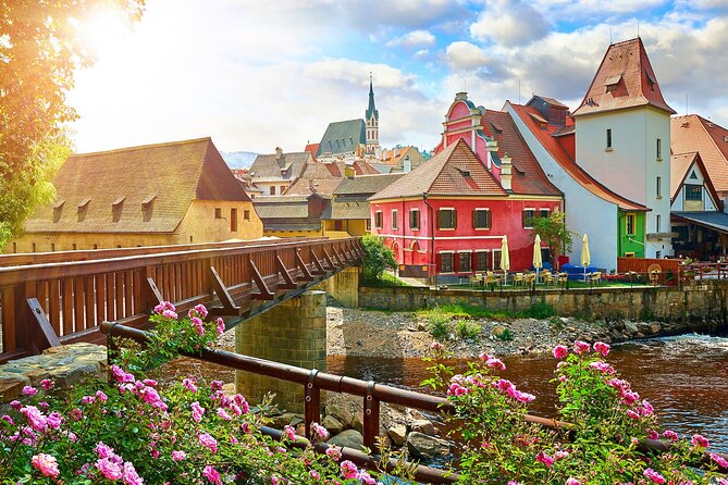 Day Trip to the Fairytale Town of Cesky Krumlov - Good To Know
