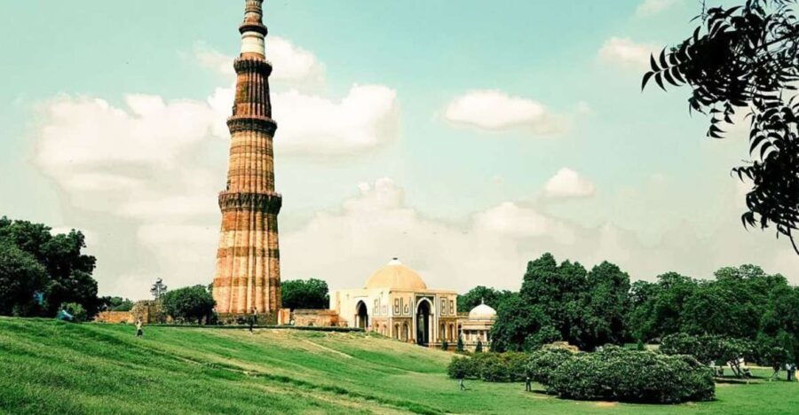 Delhi: Old and New Delhi Full-Day City Tour By Car - Good To Know