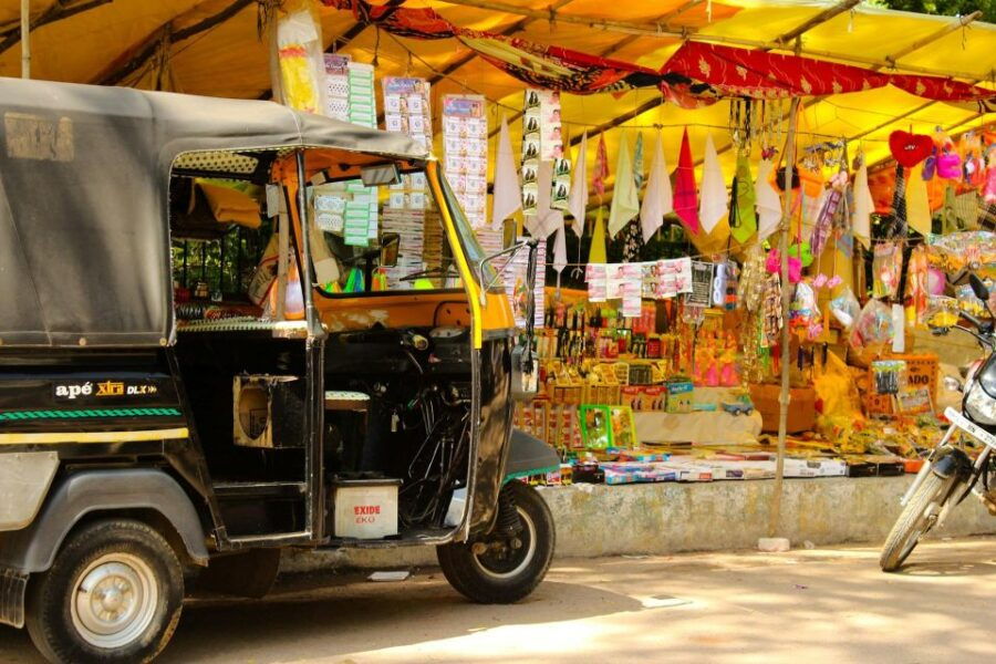 Delhi: Old Delhi Chandni Chowk, Food Tasting, & Tuk Tuk Tour
